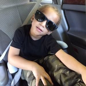 Meet your Posher, Beazy